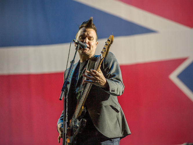 Tom DeLonge denies quitting Blink 182 after festival announcement Gigwise